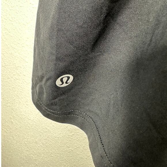 Lululemon Black VNeck Sheer Mesh Racerback Long Line Tank Top 8 - Picture 5 of 10